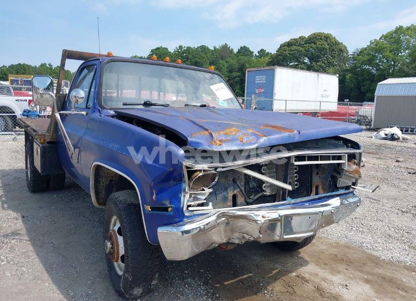 Photo 6 of 1988 Chevrolet V30 (VIN 1GCHV34KXJJ125701)