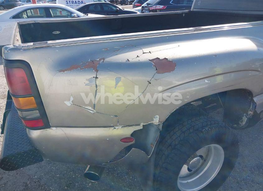 Photo 11 of 2002 Chevrolet Silverado 3500 LS (VIN 1GCJC33142F241447)