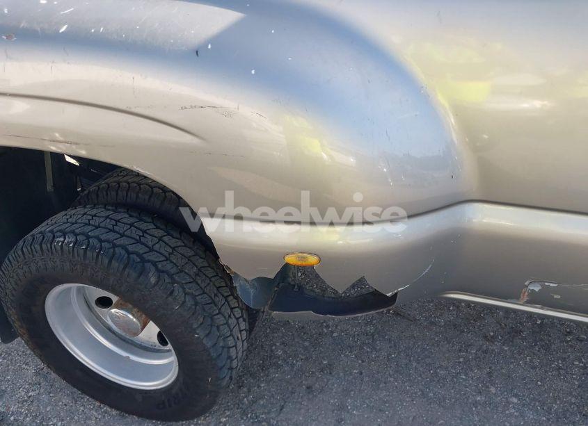 Photo 12 of 2002 Chevrolet Silverado 3500 LS (VIN 1GCJC33142F241447)