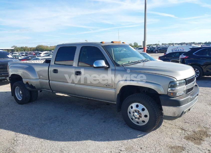 Photo 14 of 2002 Chevrolet Silverado 3500 LS (VIN 1GCJC33142F241447)