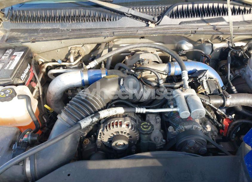 Photo 9 of 2002 Chevrolet Silverado 3500 LS (VIN 1GCJC33142F241447)