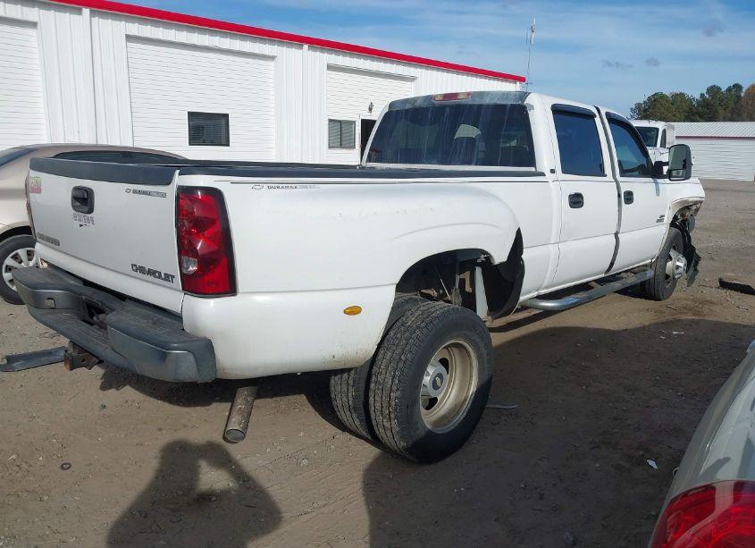 Photo 4 of 2005 Chevrolet Silverado 3500 LT (VIN 1GCJC33225F969541)