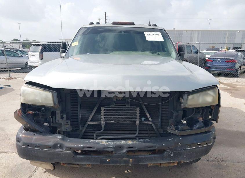 Photo 11 of 2005 Chevrolet Silverado 3500 LT (VIN 1GCJC33265F932542)