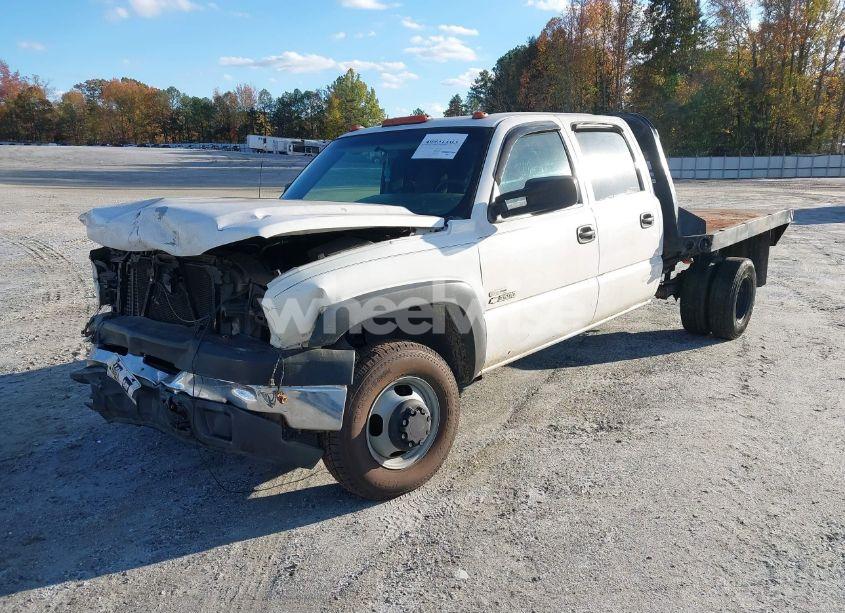 Photo 2 of 2007 Chevrolet Silverado 3500 CLASSIC WORK TRUCK (VIN 1GCJC33D47F178075)