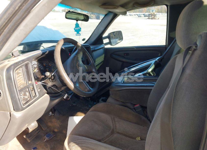 Photo 6 of 2007 Chevrolet Silverado 3500 CLASSIC WORK TRUCK (VIN 1GCJC33D47F178075)