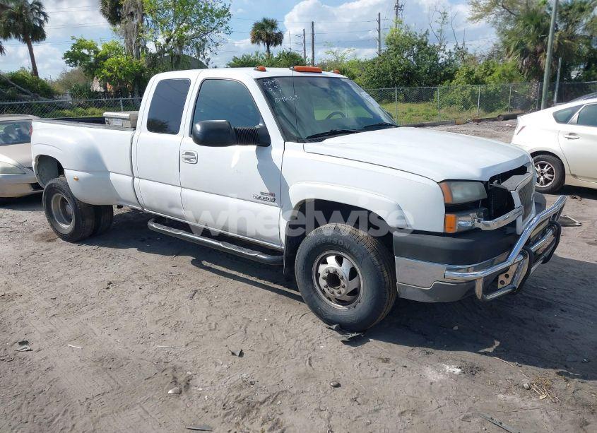 2004 Chevrolet Silverado 3500 LS (VIN 1GCJC39164E206134) main photo