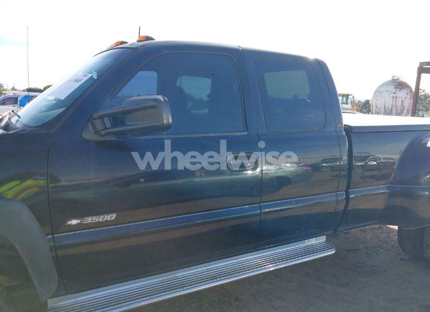 Photo 14 of 2002 Chevrolet Silverado 3500 LT (VIN 1GCJC39G52E223573)