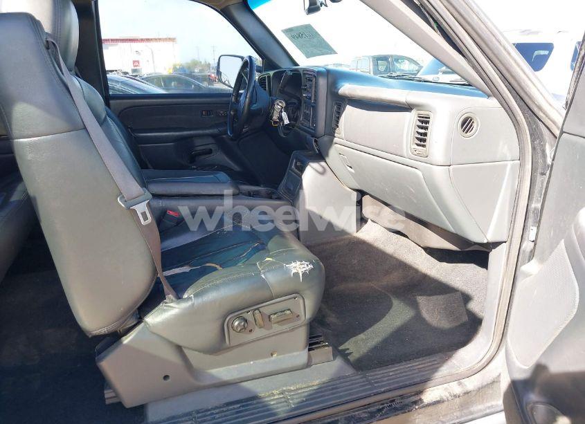 Photo 16 of 2002 Chevrolet Silverado 3500 LT (VIN 1GCJC39G52E223573)