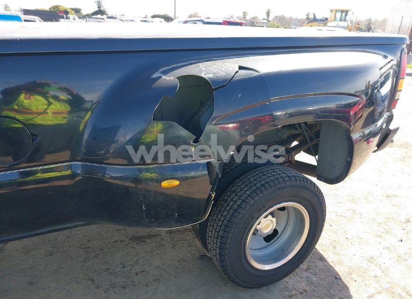 Photo 17 of 2002 Chevrolet Silverado 3500 LT (VIN 1GCJC39G52E223573)