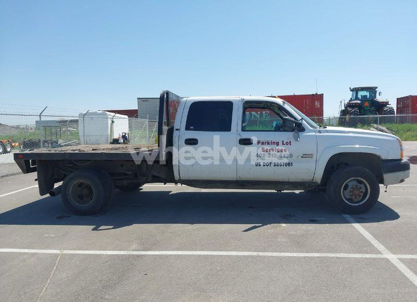 Photo 14 of 2004 Chevrolet Silverado 3500 LS (VIN 1GCJK33124F124116)