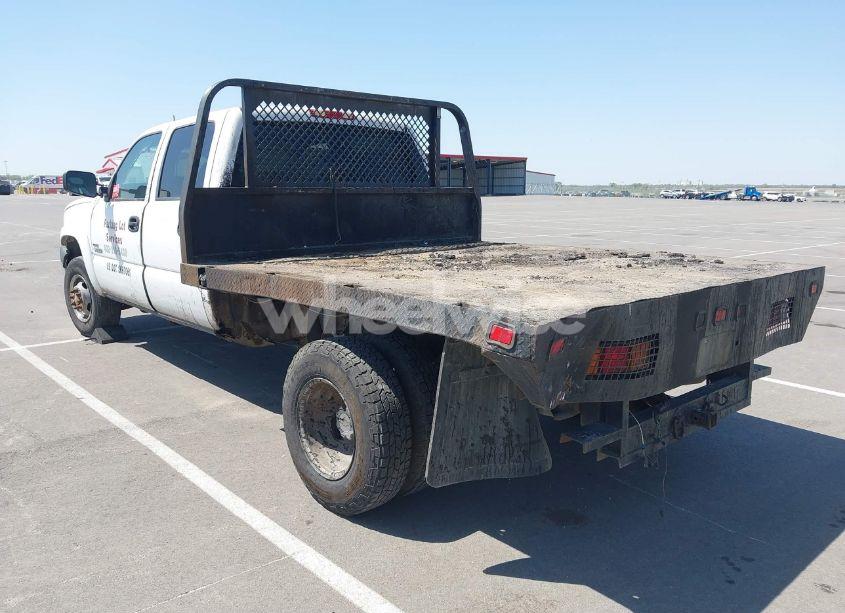 Photo 3 of 2004 Chevrolet Silverado 3500 LS (VIN 1GCJK33124F124116)