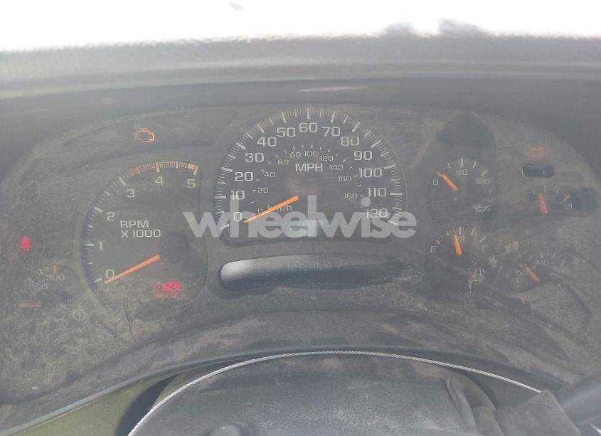 Photo 5 of 2004 Chevrolet Silverado 3500 LS (VIN 1GCJK33124F124116)