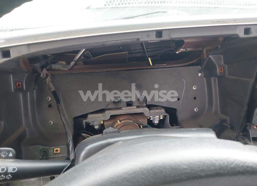 Photo 14 of 2004 Chevrolet Silverado 3500 LS (VIN 1GCJK33164F134132)