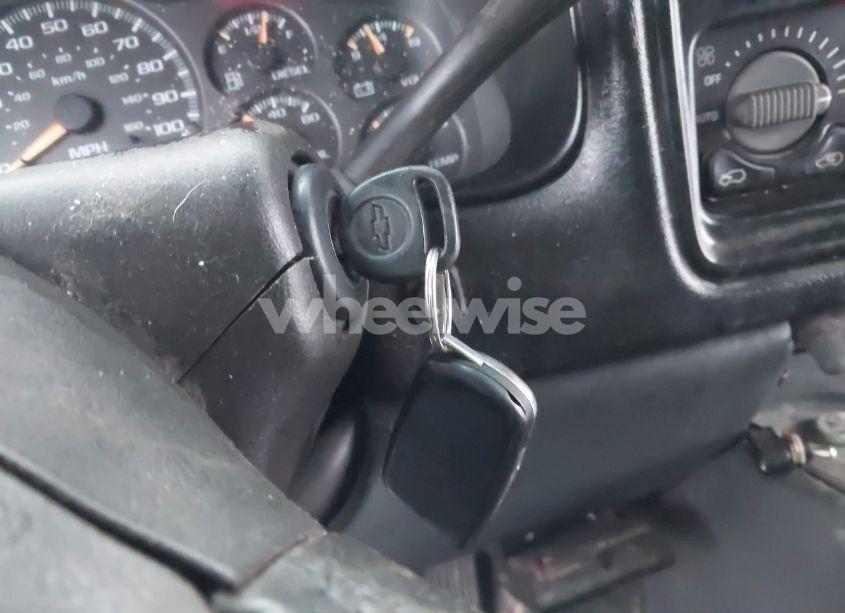 Photo 10 of 2002 Chevrolet Silverado 3500 LT (VIN 1GCJK33182F119984)