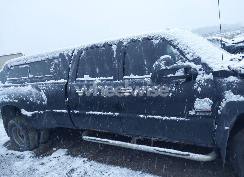 Photo 13 of 2002 Chevrolet Silverado 3500 LT (VIN 1GCJK33182F119984)