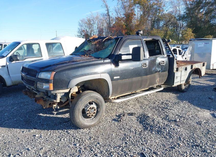 Photo 2 of 2003 Chevrolet Silverado 3500 LT (VIN 1GCJK33183F162710)