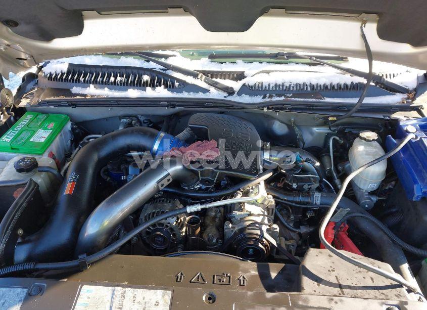 Photo 9 of 2005 Chevrolet Silverado 3500 LT (VIN 1GCJK33205F841043)