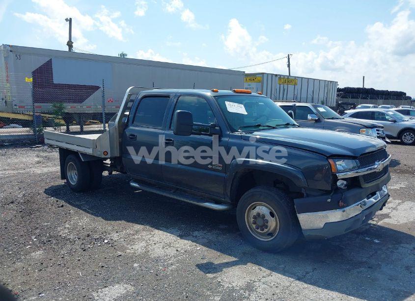 2004 Chevrolet Silverado 3500 LS (VIN 1GCJK33224F198922) main photo