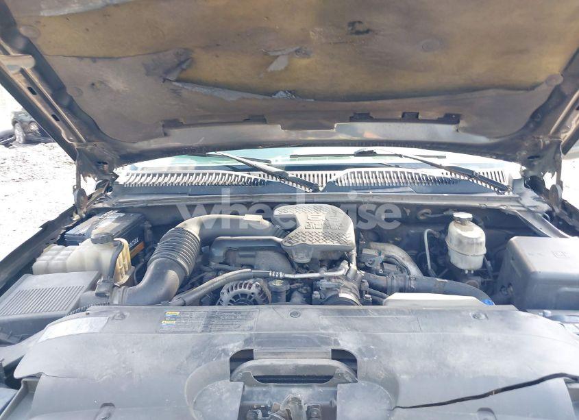 Photo 10 of 2004 Chevrolet Silverado 3500 LS (VIN 1GCJK33224F198922)