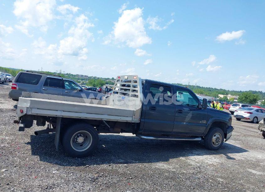 Photo 14 of 2004 Chevrolet Silverado 3500 LS (VIN 1GCJK33224F198922)