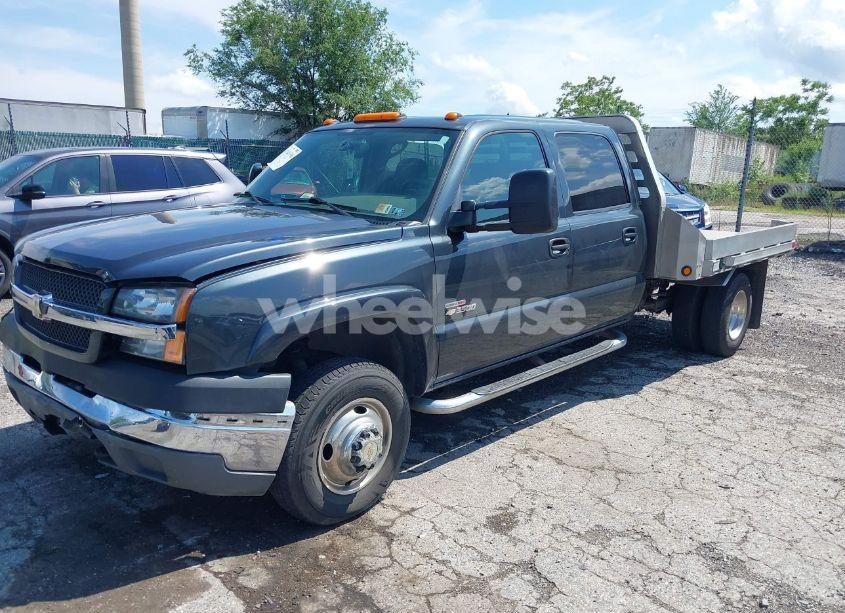 Photo 2 of 2004 Chevrolet Silverado 3500 LS (VIN 1GCJK33224F198922)