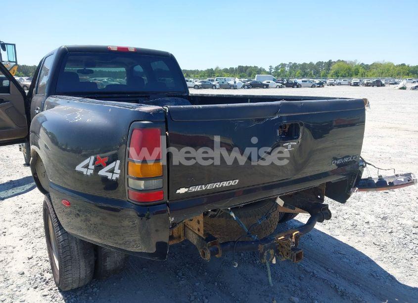 Photo 11 of 2005 Chevrolet Silverado 3500 LT (VIN 1GCJK33235F812085)