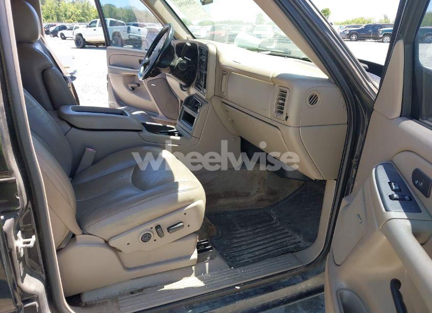 Photo 7 of 2005 Chevrolet Silverado 3500 LT (VIN 1GCJK33235F812085)