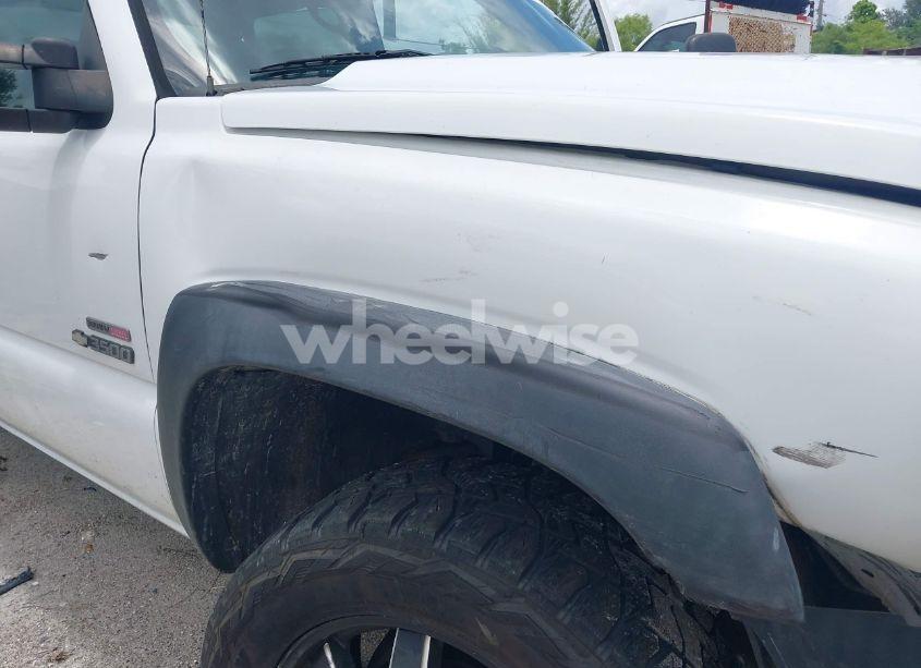 Photo 16 of 2005 Chevrolet Silverado 3500 WORK TRUCK (VIN 1GCJK33245F844298)