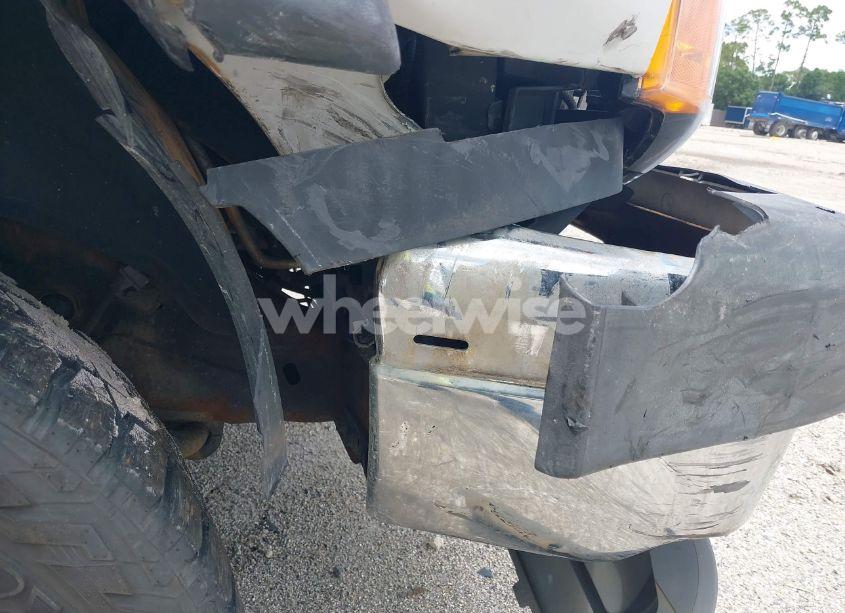 Photo 18 of 2005 Chevrolet Silverado 3500 WORK TRUCK (VIN 1GCJK33245F844298)