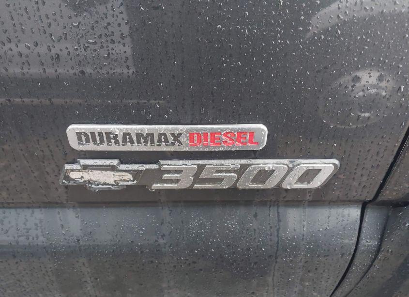 Photo 12 of 2005 Chevrolet Silverado 3500 LT (VIN 1GCJK33255F948900)