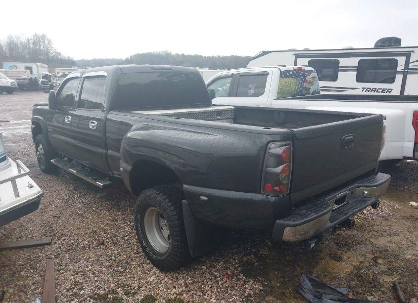 Photo 3 of 2005 Chevrolet Silverado 3500 LT (VIN 1GCJK33255F948900)
