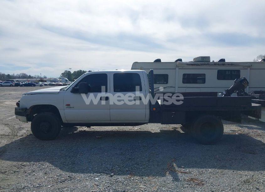 Photo 17 of 2004 Chevrolet Silverado 3500 WORK TRUCK (VIN 1GCJK33284F223001)