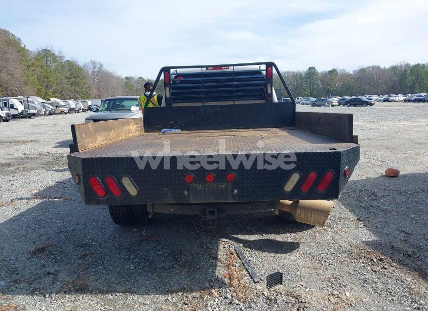Photo 18 of 2004 Chevrolet Silverado 3500 WORK TRUCK (VIN 1GCJK33284F223001)