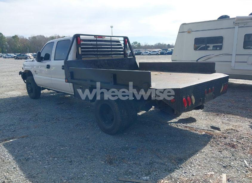 Photo 3 of 2004 Chevrolet Silverado 3500 WORK TRUCK (VIN 1GCJK33284F223001)