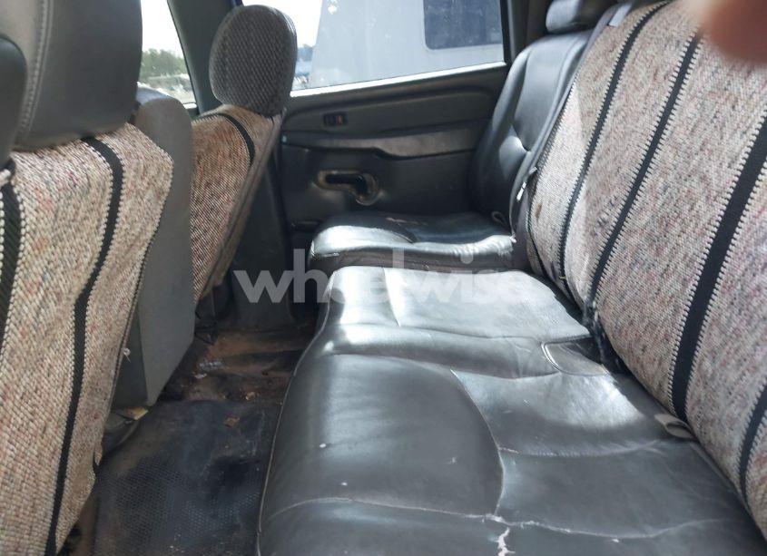 Photo 6 of 2004 Chevrolet Silverado 3500 WORK TRUCK (VIN 1GCJK33284F223001)