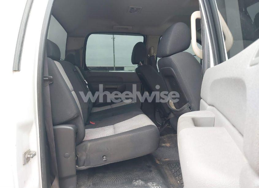 Photo 6 of 2008 Chevrolet Silverado 3500HD WORK TRUCK (VIN 1GCJK33648F119775)