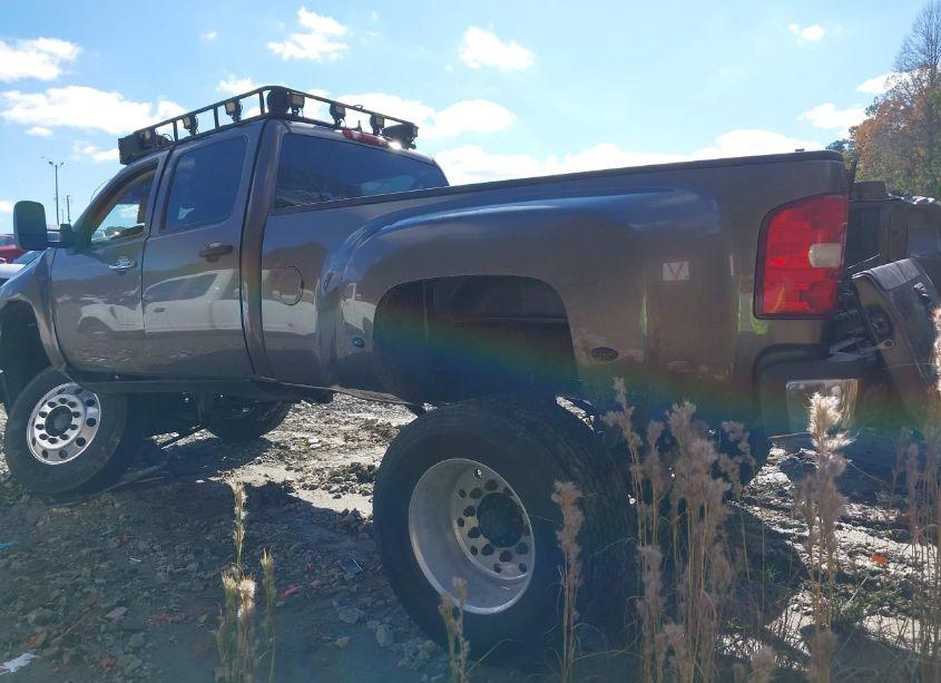 Photo 3 of 2008 Chevrolet Silverado 3500HD LTZ (VIN 1GCJK33678F153287)