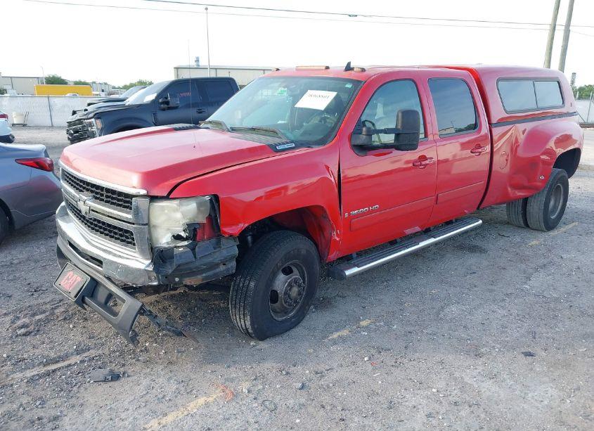 Photo 2 of 2007 Chevrolet Silverado 3500 LTZ (VIN 1GCJK33687F555236)
