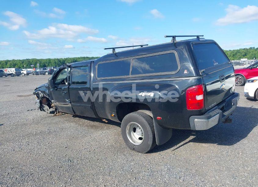 Photo 13 of 2007 Chevrolet Silverado 3500 LTZ (VIN 1GCJK33687F556743)