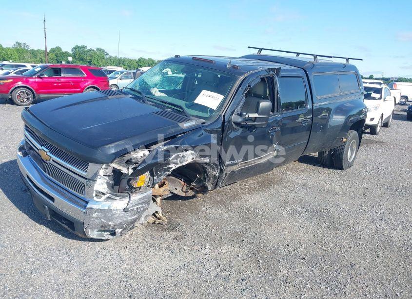 Photo 2 of 2007 Chevrolet Silverado 3500 LTZ (VIN 1GCJK33687F556743)