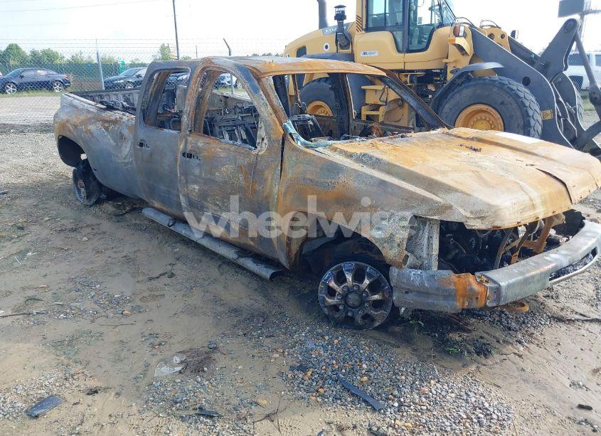 2007 Chevrolet Silverado 3500 LTZ (VIN 1GCJK33687F566026) main photo
