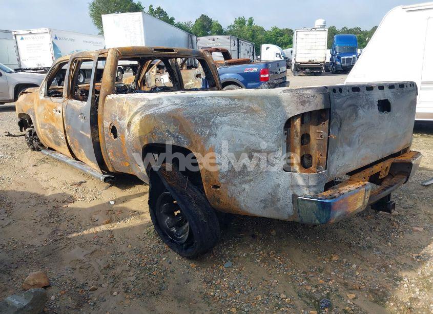 Photo 3 of 2007 Chevrolet Silverado 3500 LTZ (VIN 1GCJK33687F566026)