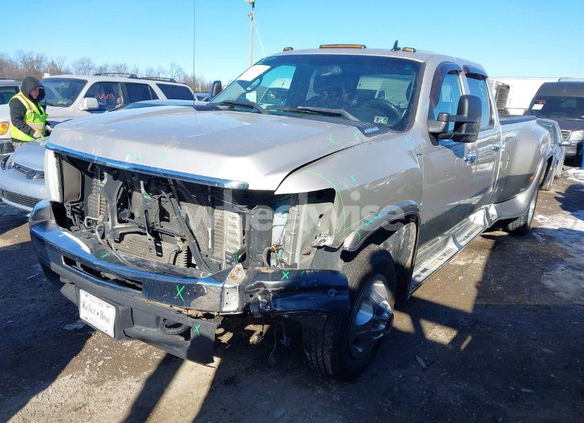 Photo 2 of 2008 Chevrolet Silverado 3500HD LTZ (VIN 1GCJK33688F127412)