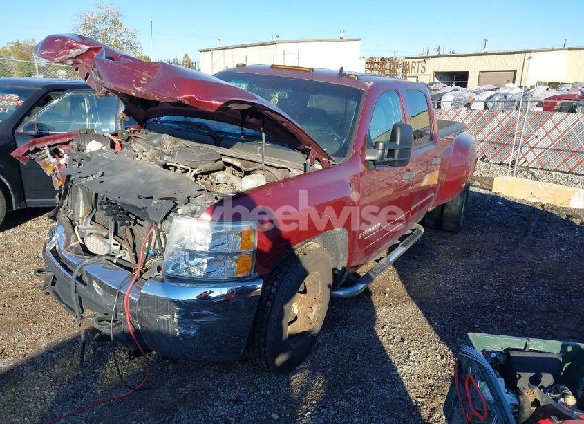 Photo 2 of 2008 Chevrolet Silverado 3500HD LT1 (VIN 1GCJK33688F160071)
