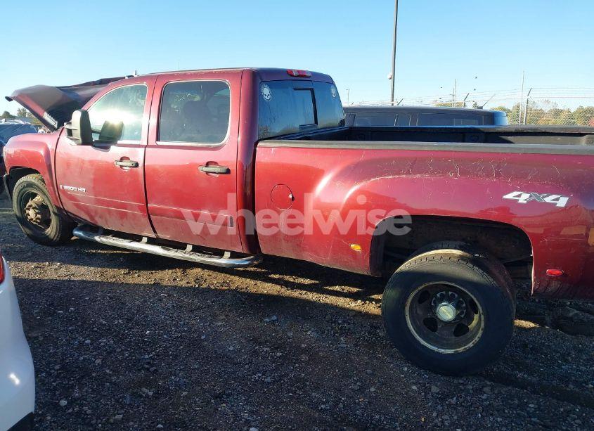 Photo 3 of 2008 Chevrolet Silverado 3500HD LT1 (VIN 1GCJK33688F160071)
