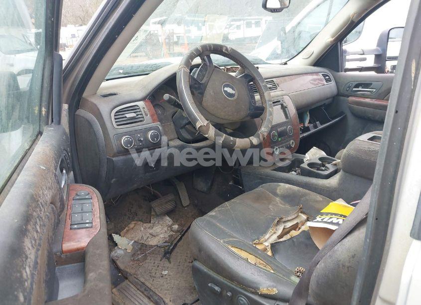 Photo 5 of 2008 Chevrolet Silverado 3500HD LTZ (VIN 1GCJK336X8F132658)