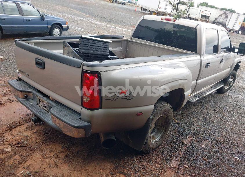 Photo 4 of 2006 Chevrolet Silverado 3500 LT3 (VIN 1GCJK33D36F182829)