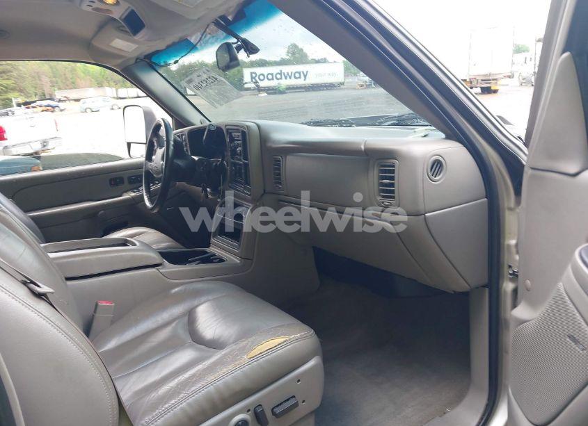 Photo 5 of 2006 Chevrolet Silverado 3500 LT3 (VIN 1GCJK33D36F182829)