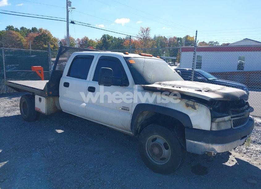 Photo 2 of 2006 Chevrolet Silverado 3500 WORK TRUCK (VIN 1GCJK33D96F240717)