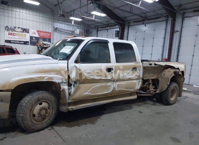 Photo 14 of 2007 Chevrolet Silverado 3500 CLASSIC LT1 (VIN 1GCJK33G87F126154)